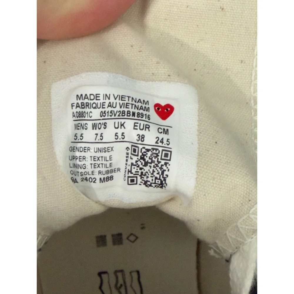 NWT Comme des Garçons PLAY x Converse Chuck 70 High 'Small Red Heart-B,$150 MSRP - Picture 4 of 7